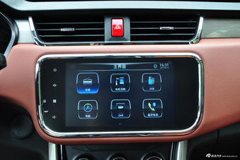 2016款北汽幻速S3L 1.5L手动尊享型