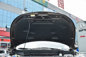 2016款东风风神AX7 2.0L自动智逸型