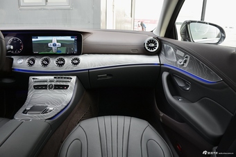 2018款奔驰CLS级2.0T自动300 豪华型