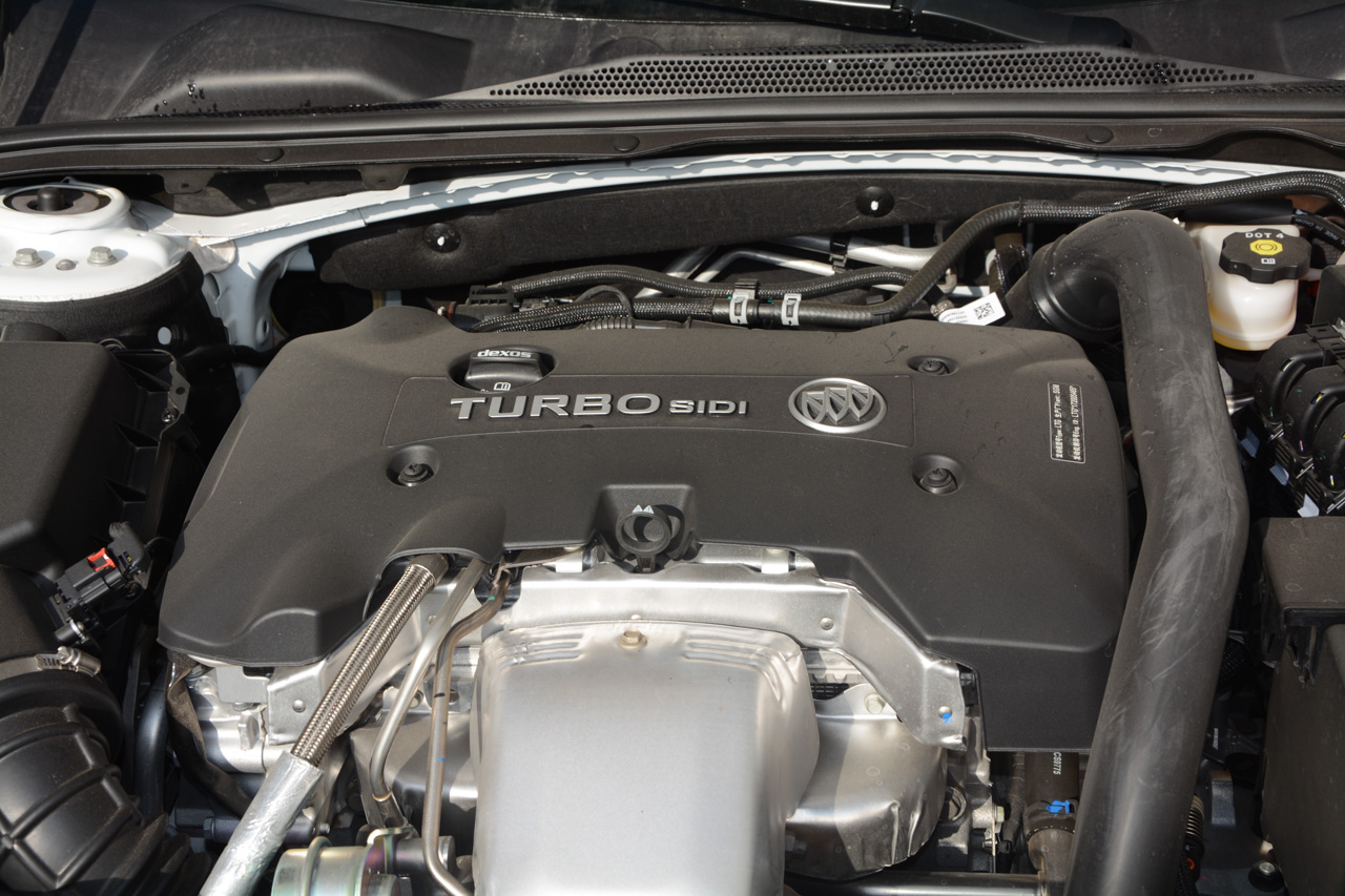 2017款君威2.0T自动尊贵型28T