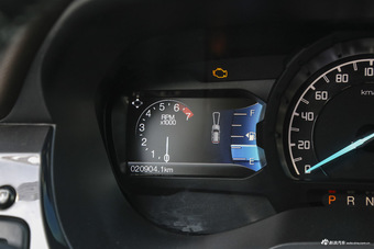 2016款撼路者2.0T自动四驱旗舰版汽油