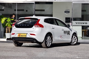 2018款沃尔沃V40 1.5T自动T3 智雅版