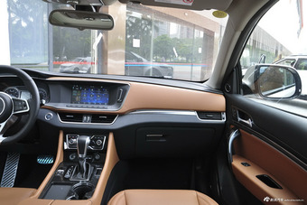 2017款众泰T600 Coupe 1.5T自动尊贵型