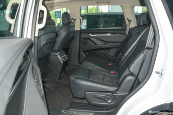 2017上汽大通D90 2.0T手动两驱火星