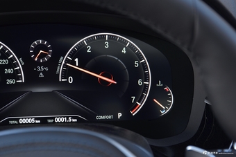 2019款宝马5系2.0T自动530Li 尊享型M运动套装