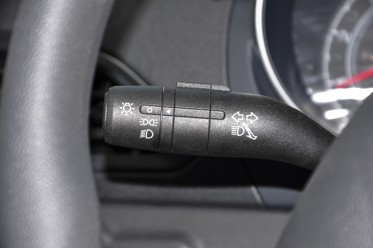 2016款名爵锐行1.5L自动超值豪华版