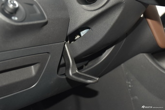 2017款荣威i6 1.5T自动互联网智尊版20T