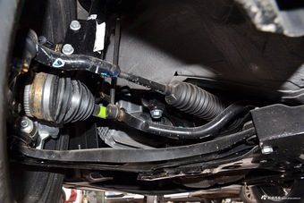 2017款宝骏730 1.5T手动尊享型7座