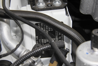 2016款雪铁龙C4L 1.2T自动精英型