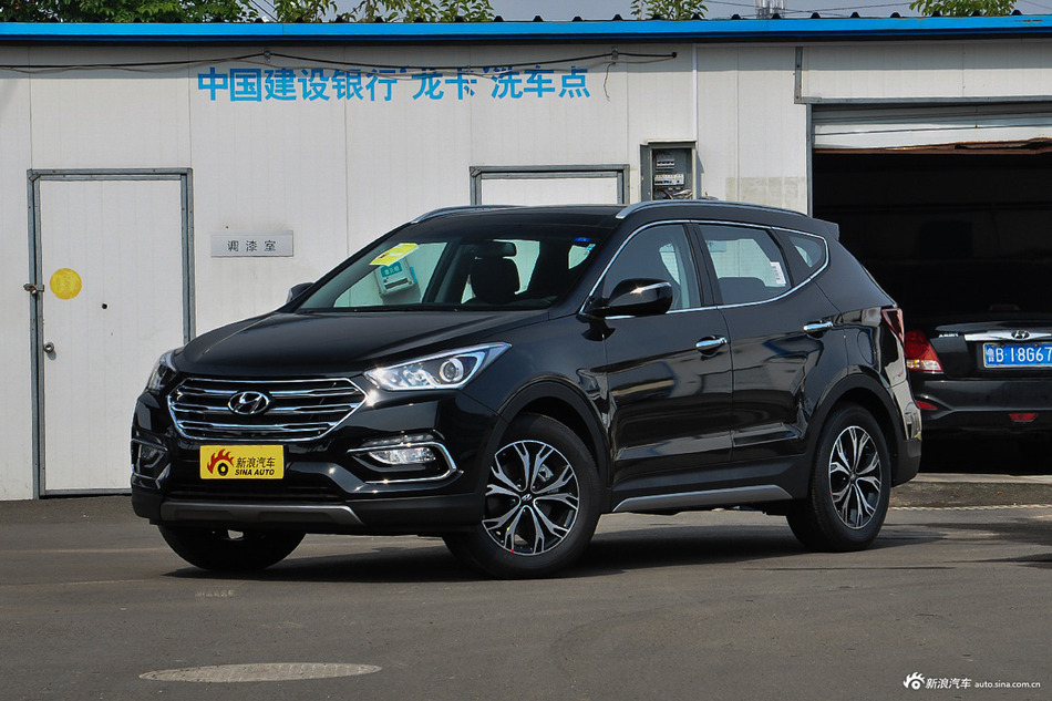 2017款全新胜达2.0L自动两驱智能型7座