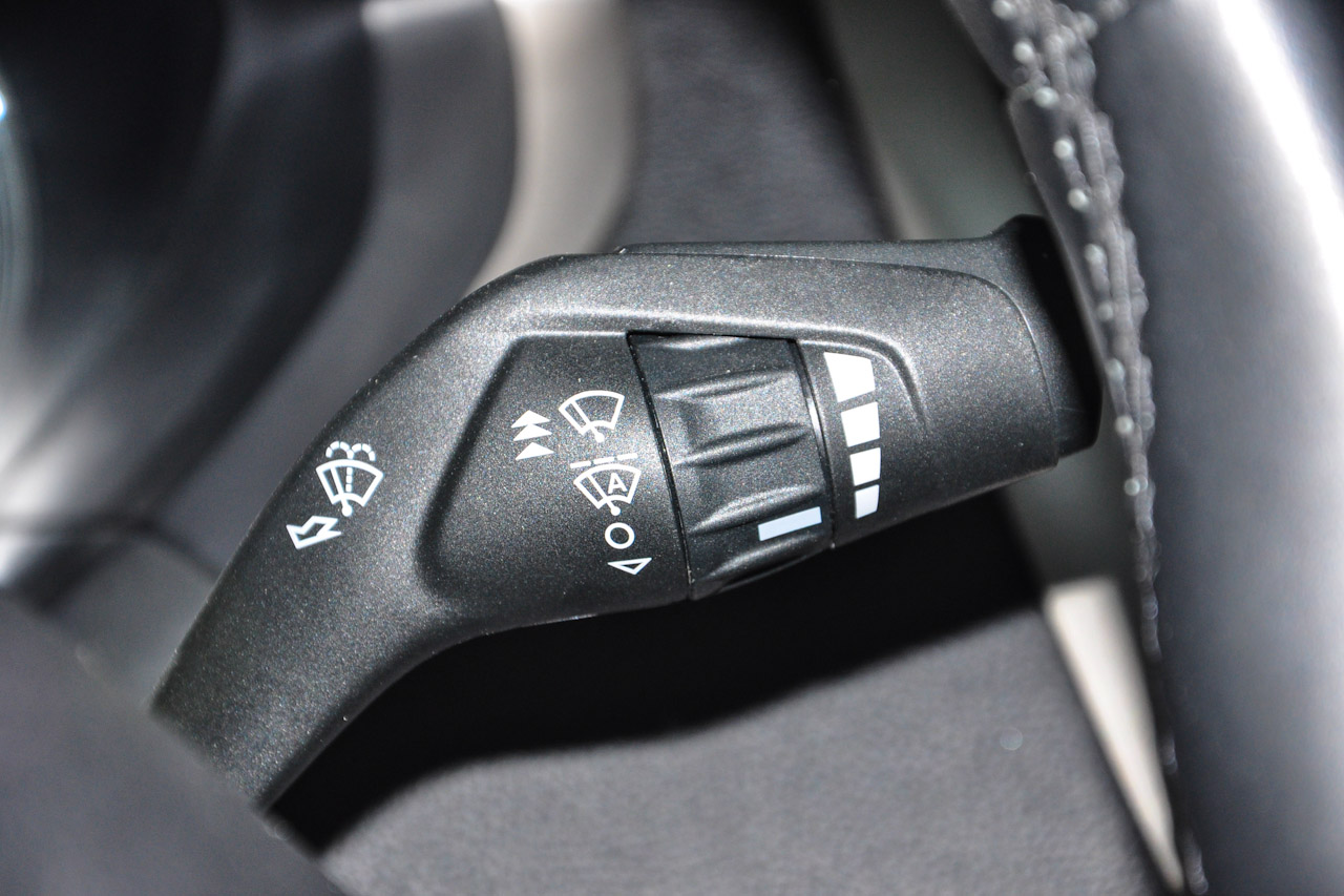 2016款林肯MKZ 2.0T自动尊耀版