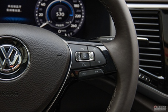 2017款途昂2.5T自动四驱至尊旗舰版530 V6