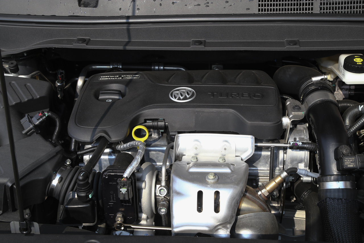 2018款别克GL6 1.3T自动18T豪华型6座 