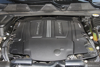 2015款捷豹XJL 3.0L自动SC两驱尊享商务版