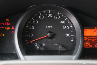 2016款NV200 1.6L自动豪华型