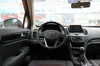 2017款风神AX5 1.4T手动趣尚型