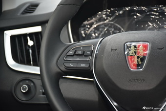 2016款荣威RX5 20T手动两驱旗舰版