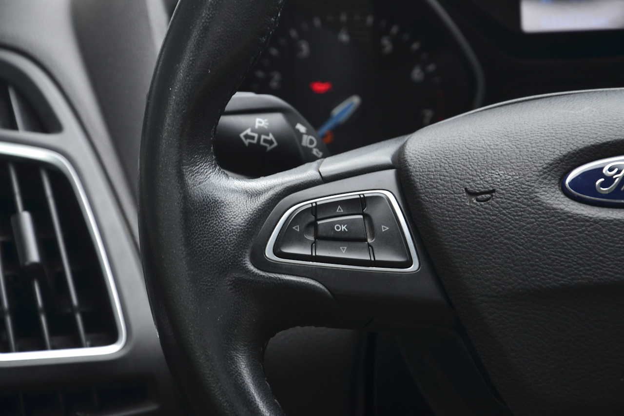 2017款福克斯两厢1.0T手动超能风尚型智行版EcoBoost 125