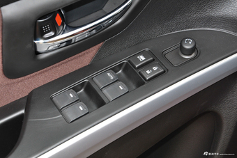 2017款骁途1.6L手动两驱都市时尚型 