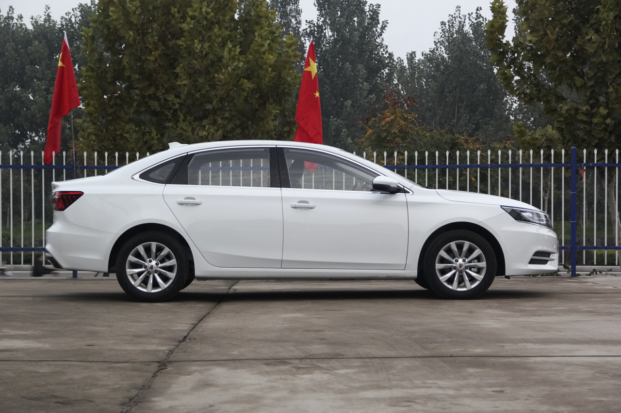 2017款荣威i6 1.0T自动互联网智享版16T