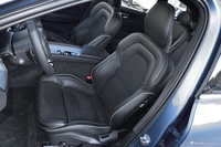 2018款沃尔沃XC60新能源2.0T自动T8 E驱混动智尊豪华版