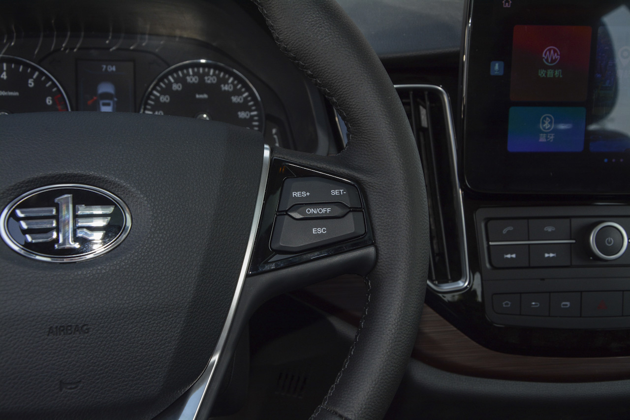 2018款森雅R7C 1.6L 手动豪华型