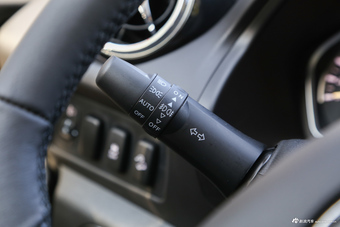 2016款东南DX3 1.5L手动尊贵型