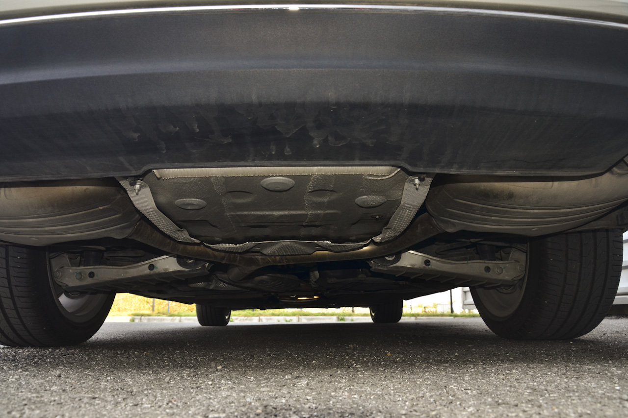 2018款奥迪A4L 2.0T自动30周年年型45 TFSI quattro个性运动版