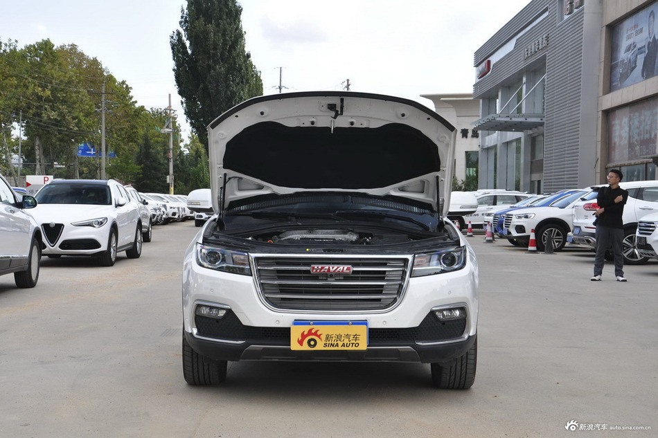 2017款哈弗H7 2.0T自动尊贵型红标