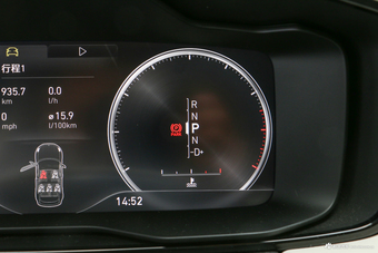 2018款领克02 1.5T自动两驱耀Pro版