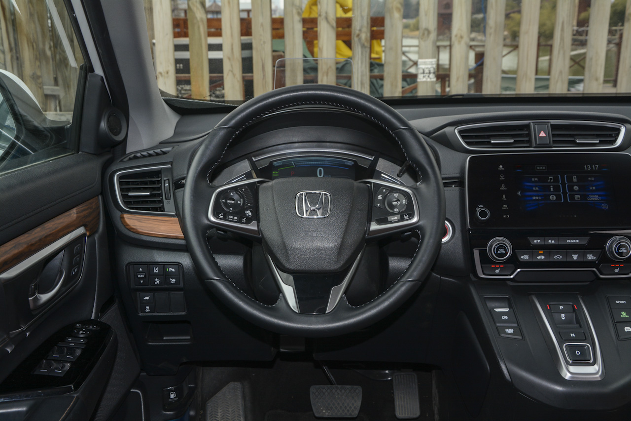 2017款CR-V混动 2.0L自动净致版