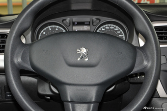 2016款标致301 1.6L自动舒适型