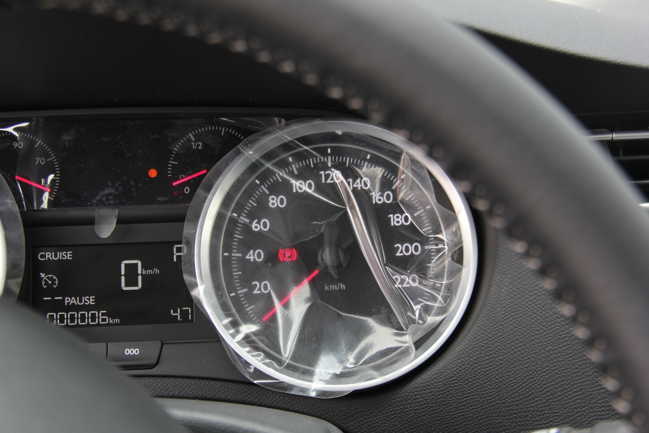 2018款东风标致408改款1.8L自动豪华版