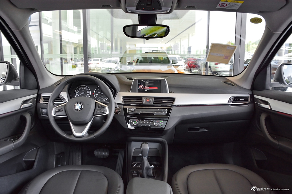 2016款宝马X1 1.5T自动sDrive18Li时尚型