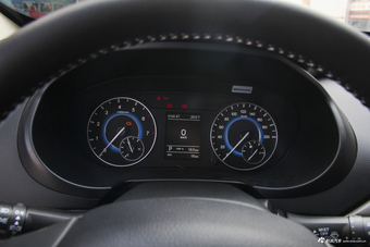 2018款风光S560 1.8L CVT尊贵型