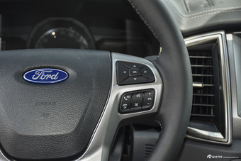 2016款撼路者2.0T自动两驱豪华版汽油