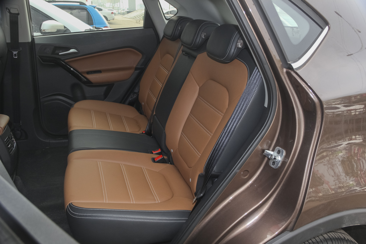  2017款锐腾1.5T 20T自动尊享版