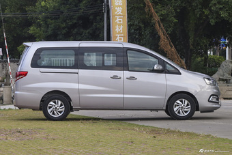 2016款瑞风M4 2.0L手动豪华型