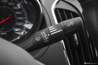 2016款科鲁兹1.5L自动豪华版