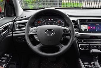 2017款传祺GS7 320T 2.0T两驱豪华智联型