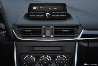 2018款马自达CX-4 2.0L手动两驱蓝天活力版