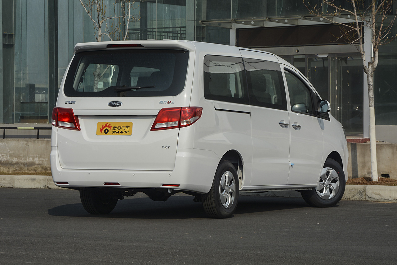 2017款瑞风M4 2.0T手动舒适型