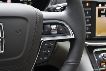 2017款林肯大陆3.0T自动四驱总统版