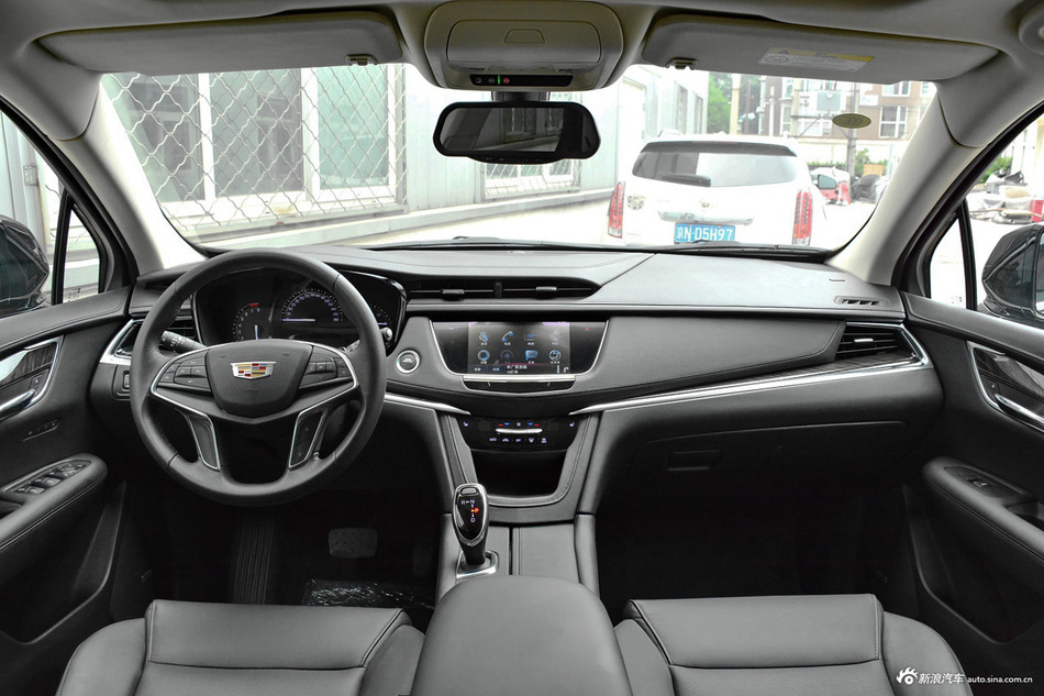 2017款XT5 2.0T自动25T周年庆版豪华型