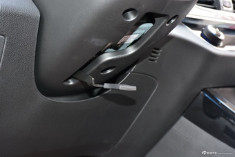 2017款宝骏560 1.5T DCT旗舰型