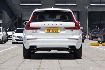 2019款沃尔沃XC60 2.0T自动四驱T5智逸版