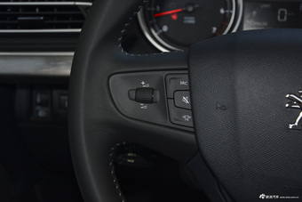 2015款东风标致408 1.2T自动豪华版