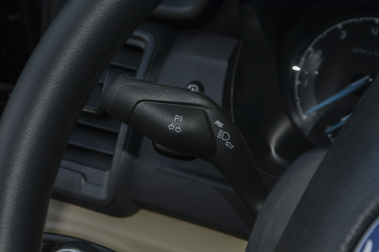 2017款撼路者2.0T自动四驱菁英版汽油5座