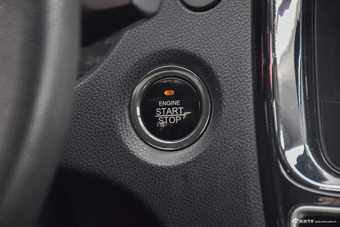 2016款骏派A70 1.6L自动豪华型 