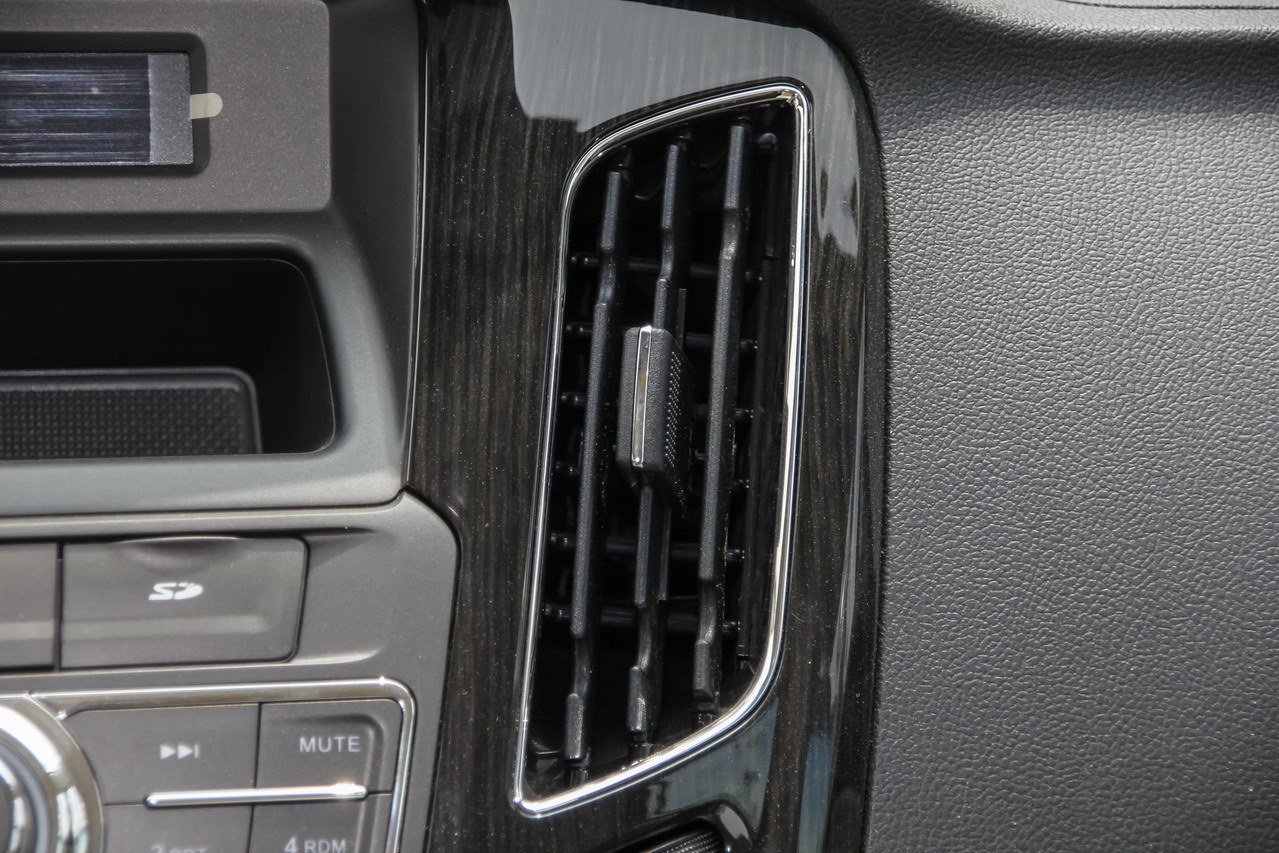 2016款英致G3 1.5L手动精英版